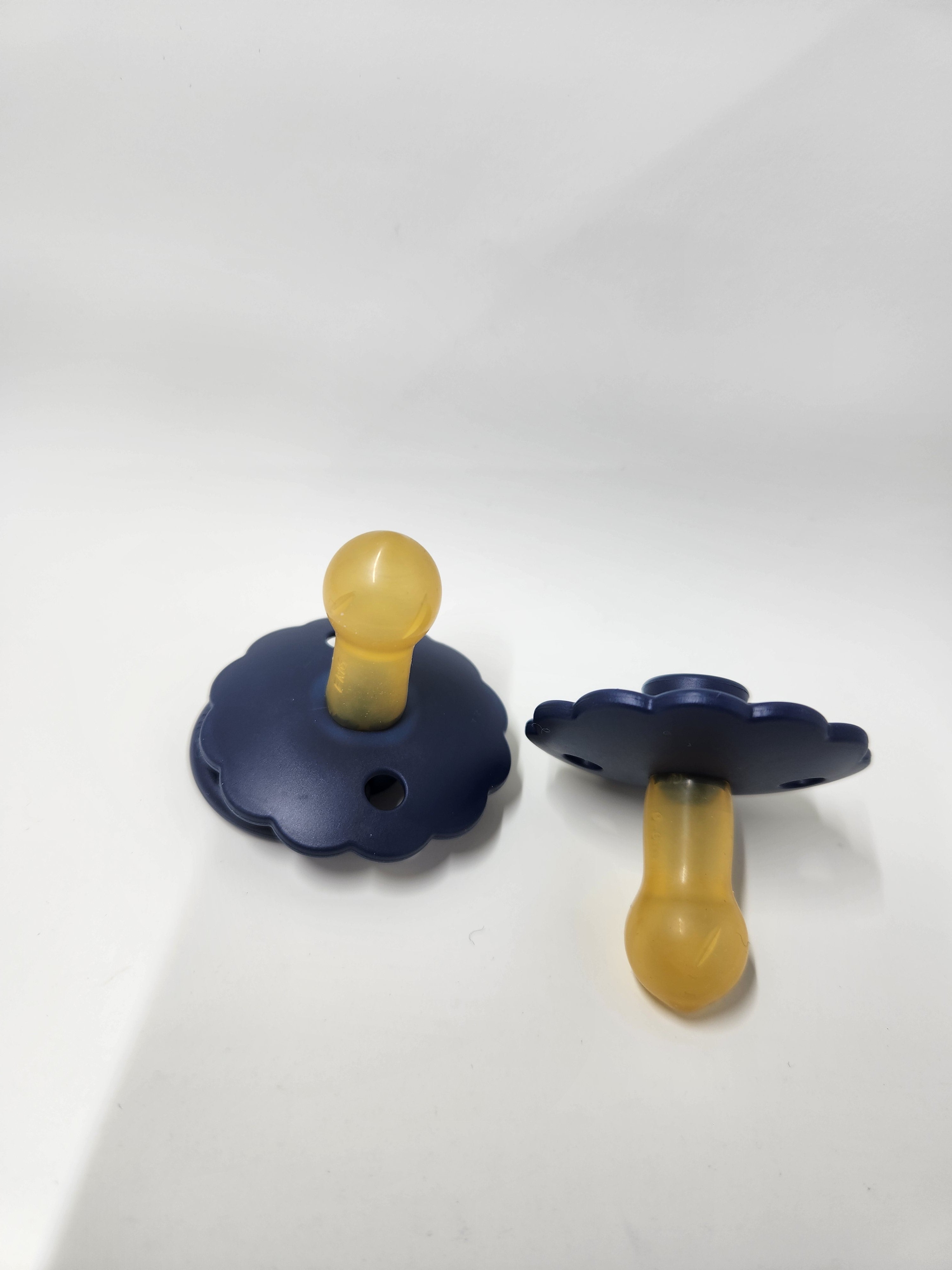 Folder Pacifier FRIGG Silicone Pacifier – Crafty Wolf Australia