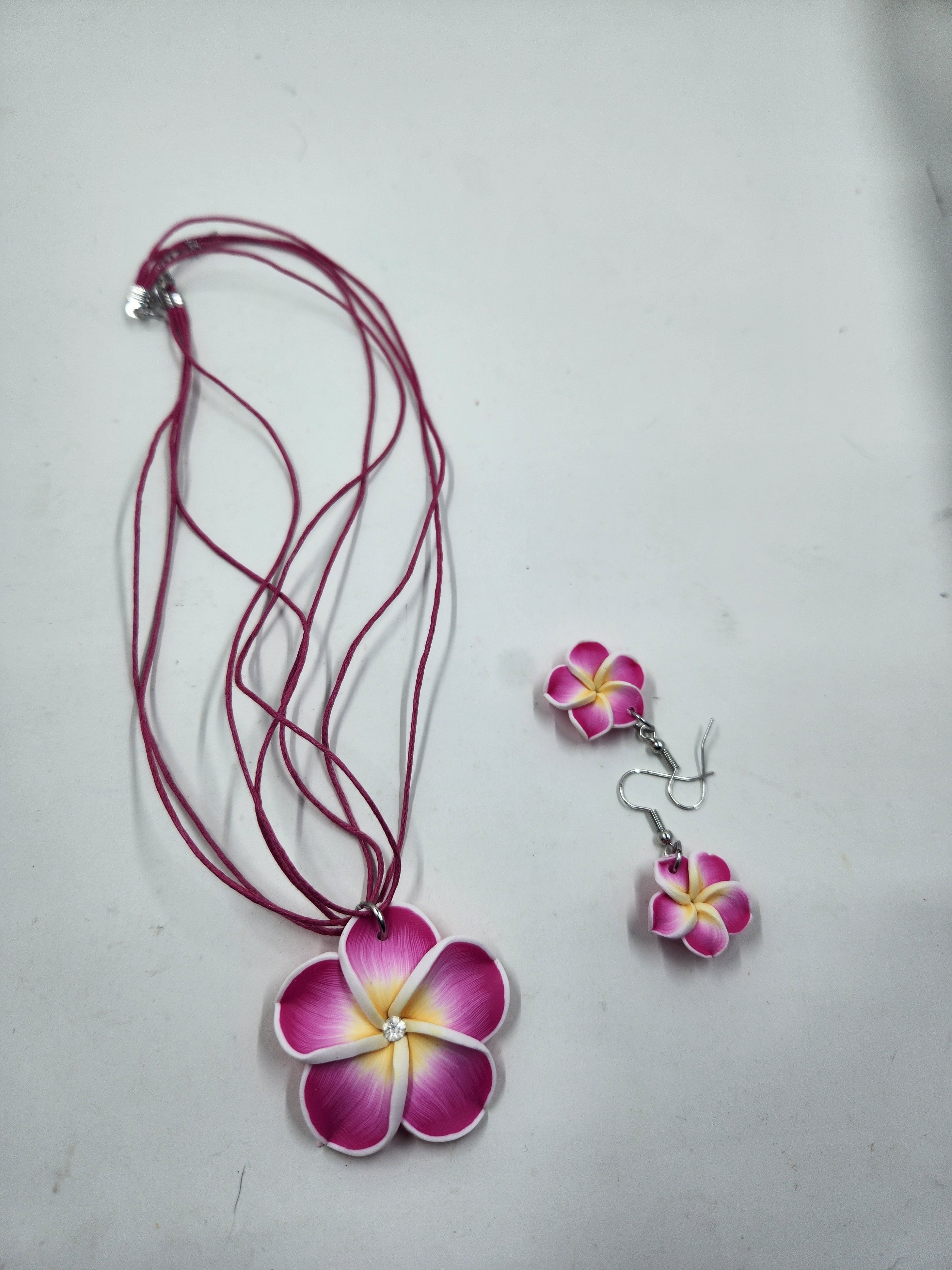 Frangipani Earring + Necklace Set